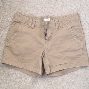 Maurice's khaki shorts